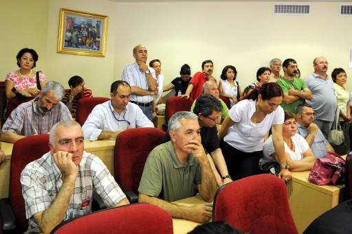 Yargıtay 11. Ceza Dairesi, yasa dışı Dev-Yol örgütünün 27 yıldır devam eden davada, 21 sanık hakkında verilen mahkumiyet kararlarına bozdu.  27 yıl sonra gelen tahliye sevinç çığlıkları attırdı