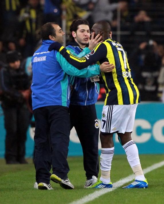 Fenerbahçe'nin son dakika "yusuf yusuf" olduğunu söyleyenler. ayağınız takılıp düşseniz bizim uefa kupamız var diyeceksiniz