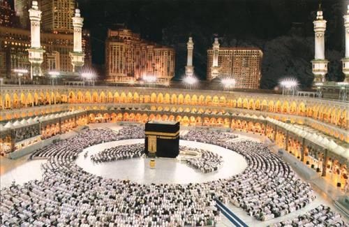 Mescid-i Haram'da sabah namazı