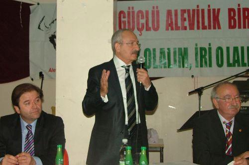 CHP Grup Başkan Vekili Kemal Kemal Kılıçdaroğlu, Alevilerin yoğun protestosuyla karşılaştı. Kürsüye davet edilen Kılıçdaroğlu, yoğun protesto sonucu konuşmadan inmek zorunda kaldı.