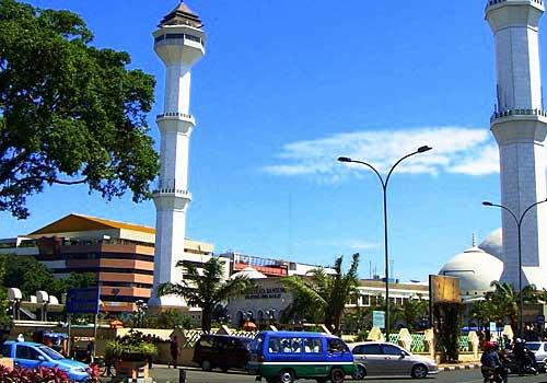 <p><strong>Ülke :</strong> Endonezya</p>
<p><strong>Şehir :</strong> Bandung</p>
<p><strong>Fiyat :</strong> 232 bin 558 dolar</p>
