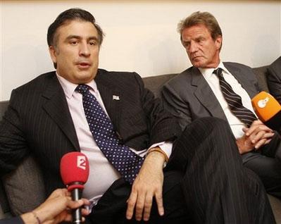 Gürcistan Cumhurbaşkanı Mihail Saakaşvili Gori'de korku dolu anlar yaşadı.