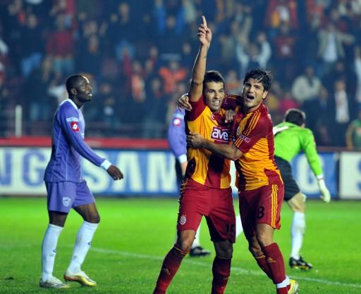 Son golünü 26 Ekim Pazar günü Turkcell Süper Lig'deki Eskişehirspor maçında topu koluyla düzeltmesi nedeniyle tartışmalı bir şekilde bulan Çek oyuncu, ardından forma giydiği 6 maçta da fileleri havalandıramamıştı.