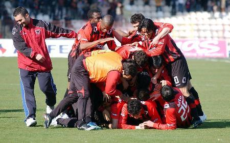 Trabzonspor, Gaziantepspor'a Kamil Ocak'ta 3-2 yenildi