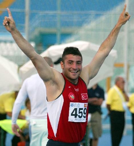 16. Akdeniz Oyunları'nda atletizmde erkekler cirit atmada Fatih Avan altın madalya kazandı.