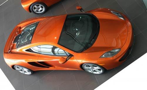 Mclaren sonunda MP4 12C'yi tanıttı