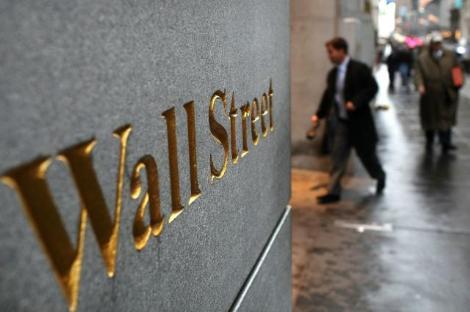 Suçlamalara şiddetle karşı çıkan Goldman Sachsın hisselerinde 2010un ilk yarısında yüzde 50nin üzerinde değer kaybı görüldü.