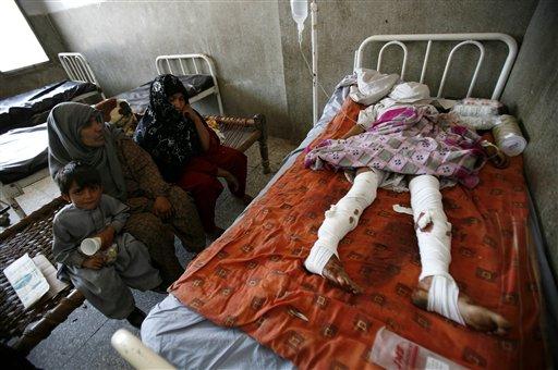 Pakistan ordusunun Taliban militanlarına yönelik saldırıları sürerken bölgeyi terk eden 500 bin kişiyi aşkın sivil zor şartlarda hayatta kalma mücadelesi veriyor.