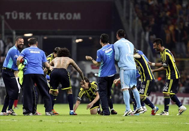 Caner:Melo Pitbulmu kangalmı? Mehmet Topuz: Kangal Kangal