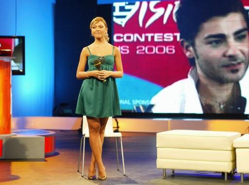 54. Eurovision Şarkı Yarışmasında Türkiye'yi temsil edecek Hadise, PBS televizyonunun davetlisi olarak bulunduğu Malta'da yaşayan Türklerle bir araya geldi