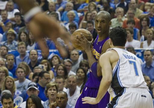 Hidayet'in de forma giydiği NBA final serisi 4. maçında Los Angeles Lakers, Orlando Magic'i uzatmalarda yıkmayı başarırken malesef Hidayet son anlarda kendine bağlanan umutları yıktı