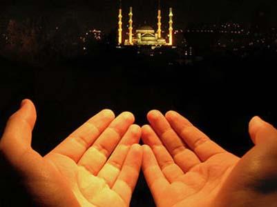 BİR DUA Bize yakınlığını duyur ya Rabbi! Ey lütuf ve ihsanı bol olan Allah'ım! Her ne kadar kendimiz edip kendimiz bulsak da Sen bize her zaman lütfunla muamelede bulun. Her hal ve tavrımızı rızan istikametinde eyle. Verdiklerin vereceklerinin referansı; diliyor ve dileniyoruz, bize yakınlığını duyur ve benliğimizde Sana karşı yaklaşma heyecanları uyar ya Rabbi!