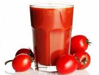 Her zaman düşük kalorilisini seçin
Örnek: Portakal suyu (l fincan 110 kalori) yerine domates suyu (l fincan 45 kalori) için. Yarım bardak vişne suyunu yarım bardak soda ile karıştırdığınızda kalorisi yüzde 50 düşer.
