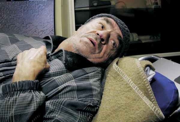 44 - Bay Lazarescu'nun Ölümü (Cristi Puiu, 2005)