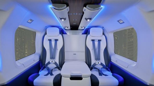 Performance, essence, attitude ve energy olmak üzere 4 adet kabin içi rengi bulunan helikopterin içerisindeki bütün koltuklar raylar üzerine oturtulmuş. Böylece oturma konfigürasyonu rahatça değişebiliyor. (Habertürk)