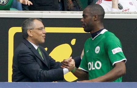 GRAFİTE

Niang ve Keita'ya haksızlık etmeyelim. 2009 yılında Wolfsburg formasıyla Bundesliga'da gol krallığı sevinci yaşayan Grafite, Alman futbolunda başarılı olmak yerine Katar'da para kazanmayı tercih ederek 31 yaşında Al Ahli Dubai takımına transfer oldu.