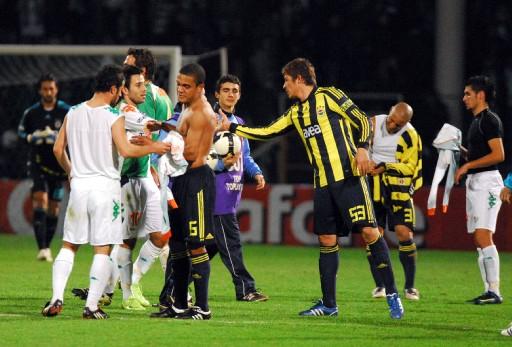 Sivasspor, Ankaraspor ve Beşiktaş'ın ardından Türkiye Kupası'nda son yarı finalist Bursaspor'u yenen Fenerbahçe oldu