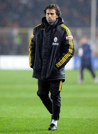 Hafta içinde UEFA'ya veda eden G.Saray, zirve yolunda tüm rakiplerinin puan kaybettiği haftayı mağlubiyletle kapattı.