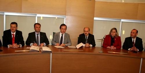 Türkiye Genç İş Adamları Derneği (TÜGİAD) ile İstanbul Teknik Üniversitesi (İTÜ) arasında Yeni ve Yenilenebilir Enerji Teknolojileri konusunda bir iyi niyet protokolü imzalandı.