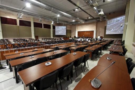 İstanbul Cumhuriyet Başsavcı Vekili Turan Çolakkadı, Silivri Ceza İnfaz Kurumları Yerleşkesinin yanında ''Ergenekon'' davasının görülmesi için inşa edilen duruşma salonunu tanıtttı.