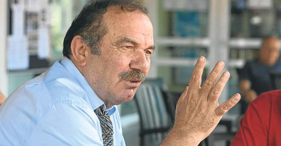 YUSUF NAMOĞLU: Türk futbolunda iz bırakan isimlerden Yusuf Namoğlu da 1971-1992 yıllarında futbol hakemliği yaptıktan sonra siyasete atılmıştı. 12 yıl FIFA kokartlı hakem olarak görev yapan Namoğlu, 1991-1999 yıllarında Anavatan Partisi'nden iki dönem İstanbul Milletvekili seçildi.