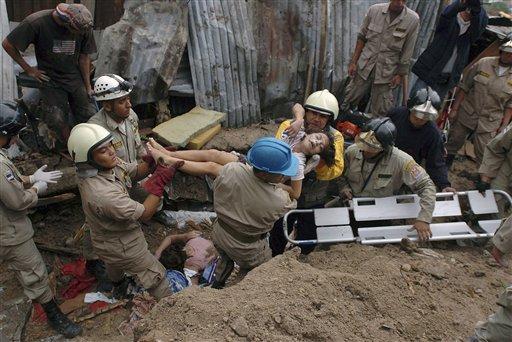 Honduras sular altında 25 bin kişi evsiz