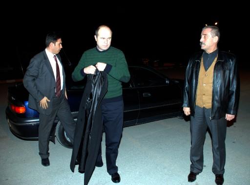 Eskişehir'de, bir eğitim uçağı, iniş takımlarındaki arazı nedeniyle zorunlu iniş yaptı. Büyük panik yaşandı ancak korkulan olmadı.