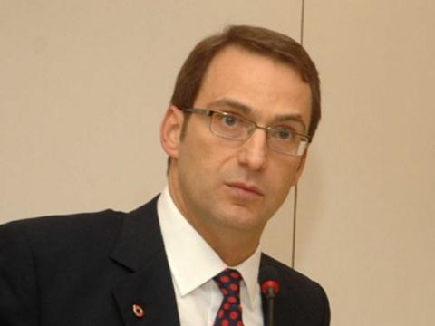 <p><strong>MENKUL KIYMETLER ARACILIK FAALİYETLERİ</strong></p>
MEHMET ÖMER KOÇ - 7