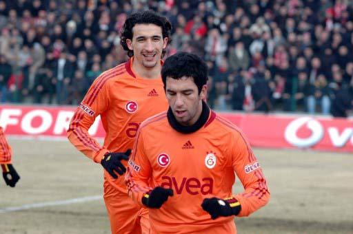 Sivasspor ile Galatasaray arasında oynanan Türkiye Kupası çeyrek final rövanş maçında tur atlayan takımı penaltı atışları belirledi.