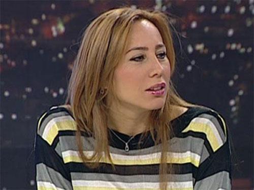 5 kez masaya yatann Asena kalçasını küçülttü. Göğüslerini ve burnunu yaptırdı.