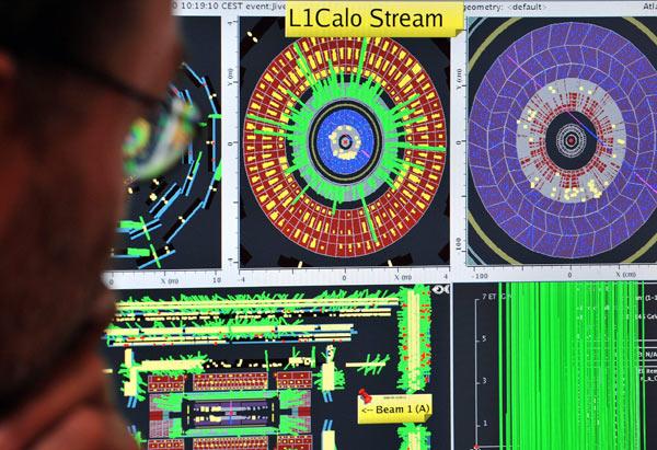 CERN deneyinden ilk fotoğraflar ve düğmeye basıldığı anlar