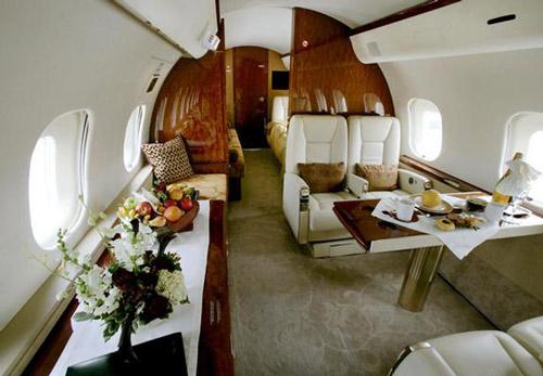 Kanadalı uçak yapımcısı Bombardier firması, Avrupa pazarı için yeni üretim merkezi arıyor. Gündemde Türkiye ve Fas var. Ancak Türkiye'nin tercihte artıları daha fazla...
