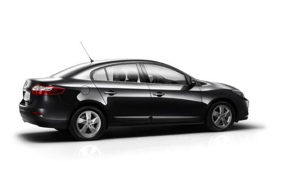 Renault, Türkiye'de üretilip tüm dünyaya satılacak olan Fluence modelini görücüye çıkardı. 110 milyon euro yatırım hedefleyen Renault, Megan'a Fluence'la 'Güle güle' demeye hazırlanıyor.