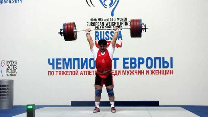 Bünyamin Sudaş silkme hakkında 224 kg'ı kaldırdı bronz madalyanın sahibi oldu