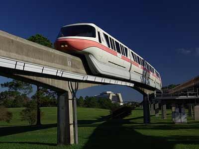 İstanbul'da toplu taşımaya havaray desteği geliyor. Kısa mesafe olarak 8 ayrı hatta düşünülen sistem, mevcut trafiği ve yolları etkilemeden sefer yaparak, trafik sorununu çözecek.