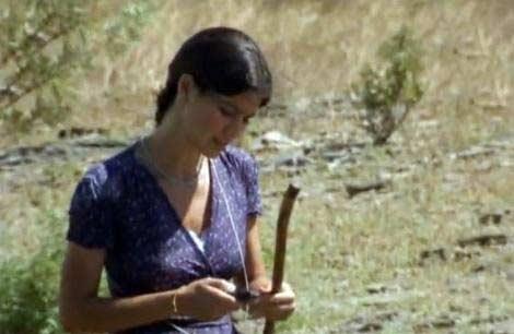 Fatmagül Ketenci'nin ise Bihter'e nazaran teknoloji ile arasında daha büyük bir mesafe var.