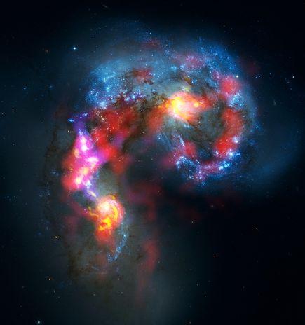 ANTEN GALAKSİ (Fotoğraf: ALMA/ESO/NAOJ/NRAO/ESA/NASA)