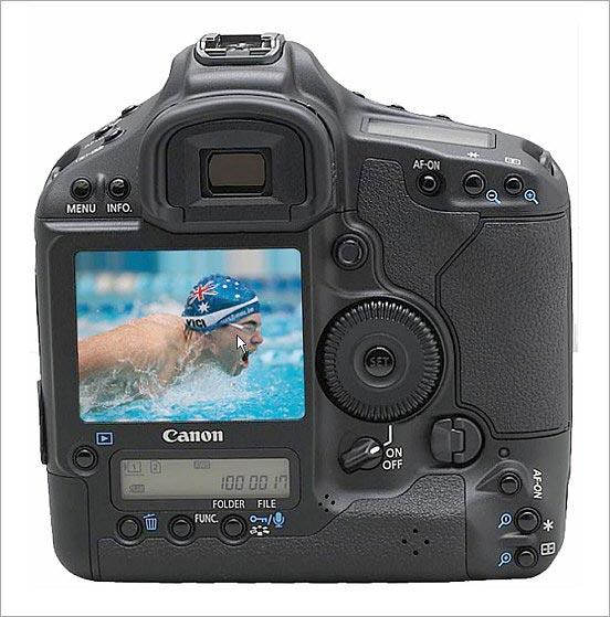 Canon EOS 1D Mark IV - Full HD video kayıt yapabilmesi de cabası.