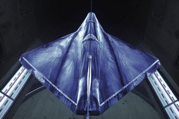 Pentagon'a bağlı Amerikan Savunma ve Araştırma Ajansı (DARPA), sesten 20 kat daha hızlı uçabilen insansız hava aracını deneyecek.