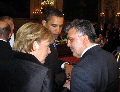 Yarın Türkiye'ye gelecek olan ABD Başkanı Obama, ziyaretten önce Başbakan Erdoğan'dan sonra Cumhurbaşkanı Gül'le de görüştü.