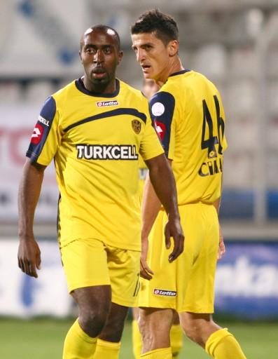 TBMM 90. Yıl Kupası'nın ikinci karşılaşmasında Gençlerbirliği, Ankaragücü'nü 1-0 yenerek finalde Ankaraspor'un rakibi oldu.