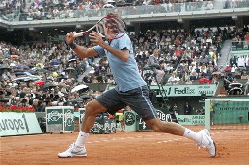 Roland Garros'u hiç kazanamamış 13 Grand Slam şampiyonu Roger Federer, hayatının en büyük hayalini gerçekleştirip daha önce 3 kez finalde Nadal'a yenildiği Fransa Açık'ta şampiyon oldu...