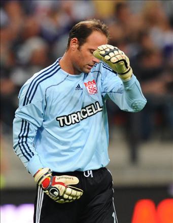 Sivasspor, Şampiyonlar Ligi 3. Ön Eleme turunda Anderlecht'e Belçika'da farklı yenildi. 5-0'lık maçta Yiğidolar'ın kaleye şutu bile yok...