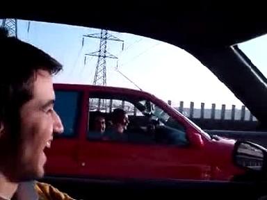 Saniye saniye kaza anı!