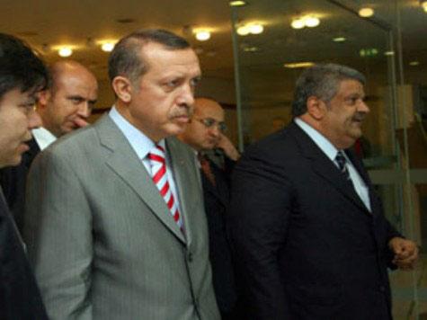 Vefat eden yapımcı, sanatçı ve AK Parti İstanbul Milletvekili Osman Yağmurdereli