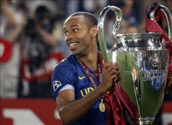 Barcelona kısa bir süre sonra Şampiyonlar Ligi ve ligi de birinci bitirdi.
Fransız futbolcu, Samuel Eto'o, Lionel Messi gibi futbolcularla uyum sağladı ve o sezon bu uyumlu üçlü 100 gol atmayı başardı.