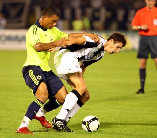 Avrupa kupalarında deplasman mücadelelerinde zorlanan Fenerbahçe, FK Partizan karşısında da aynı zorluğu yaşadı.