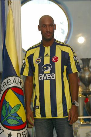 Necolas Anelka, Manchester City'den 8 milyon Euro karşılığında alındı, 2006 yılında 12 milyon euro bonservis bedeli ile Bolton Wanderers'e gönderildi