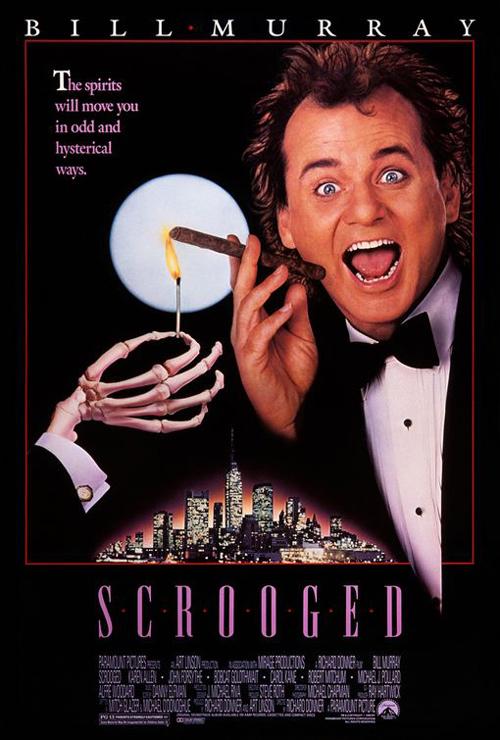 5- Scrooged (1988): Richard Donner'ın yönettiği, Bill Murray'in başrolünü üstlendiği film, Ebeneezer Scrooge isimli zengin televizyon yöneticisinin yaşamda herşeye sırt çevirmiş ve maddiyat dışında hiçbir şeye önem vermezken yeni yıl gecesi aslında hayatta daha da önemli değerler olduğunu fark etmesinin duygusal ve hoş öyküsü.