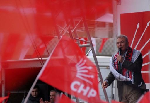 Cumhuriyet Halk Partisi Genel Başkanı Deniz Baykal, AK Parti Hükümetinin, Cumhuriyet tarihinin en çok para kullanan hükümeti olduğunu söyledi.